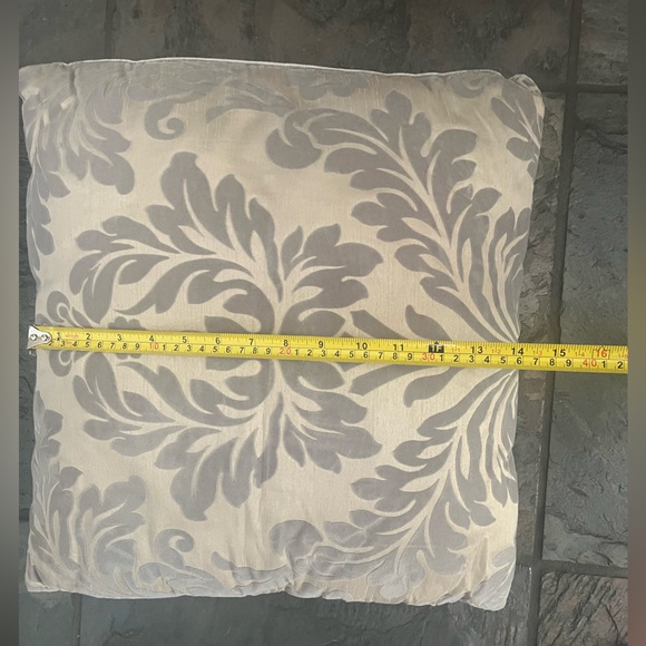 Champagne & gray velvet damask pattern accent pillow - Picture 4 of 5
